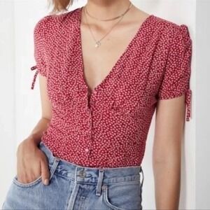 Urban Outfitters Cherry Red Floral‎ Tie Sleeve V-Neck Cinched Button Up Top sz L